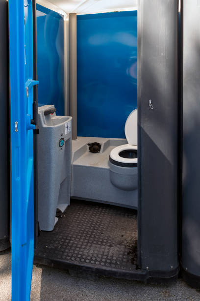 Best Porta potty delivery and setup  in Bolivar, MO